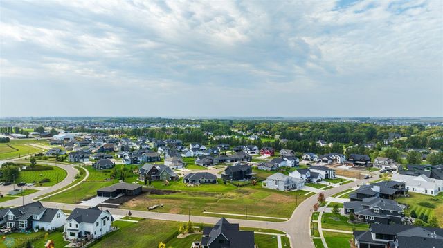 6023 Wildflower Drive S, Fargo, ND 58104