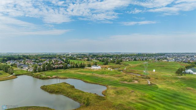 6023 Wildflower Drive S, Fargo, ND 58104