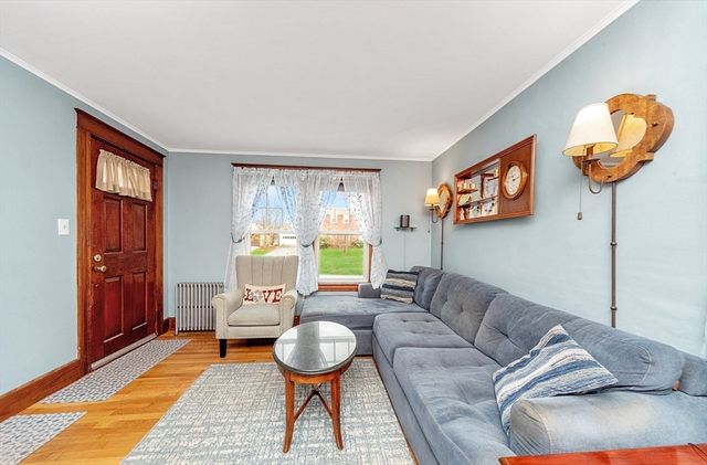 151 Chace St, Clinton, MA 01510