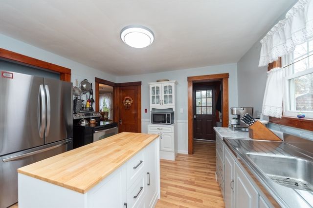 151 Chace St, Clinton, MA 01510