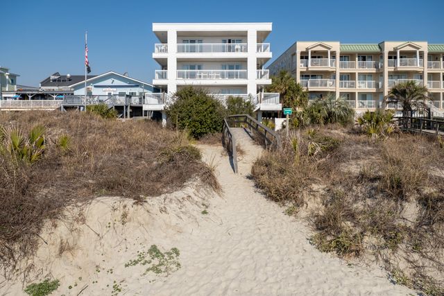 1004 Ocean Boulevard Unit 112, Isle Of Palms, SC 29451