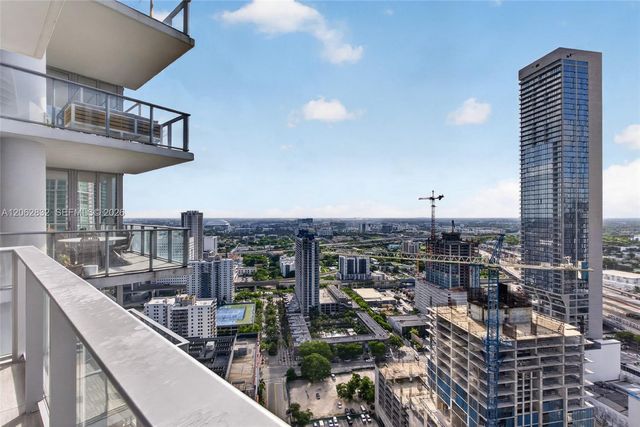 851 NE 1st Ave 3201, Miami, FL 33132