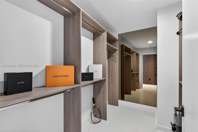 851 NE 1st Ave 3201, Miami, FL 33132