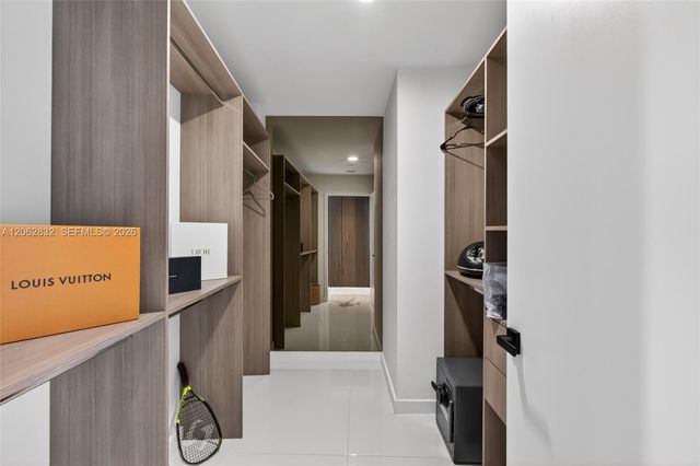 851 NE 1st Ave 3201, Miami, FL 33132