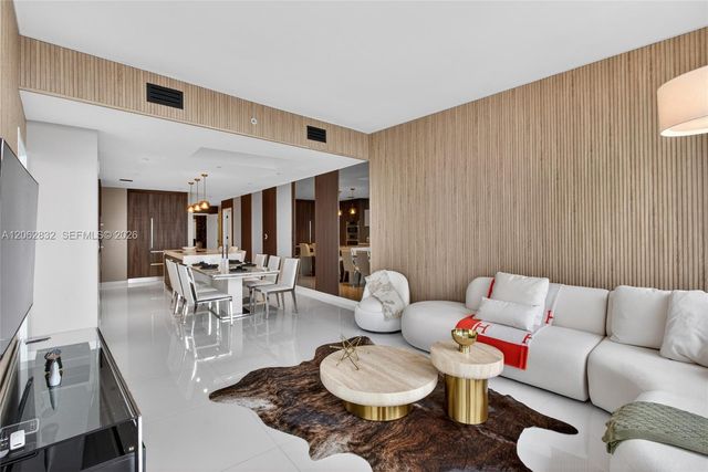 851 NE 1st Ave 3201, Miami, FL 33132