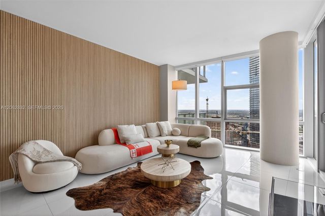 851 NE 1st Ave 3201, Miami, FL 33132