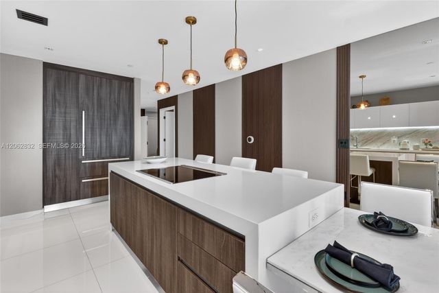 851 NE 1st Ave 3201, Miami, FL 33132