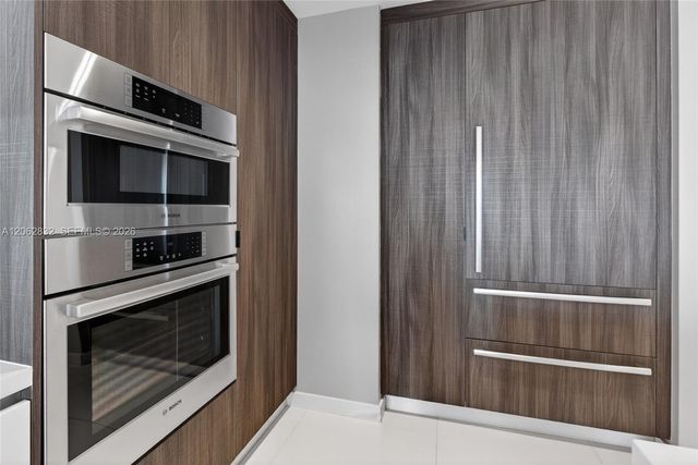 851 NE 1st Ave 3201, Miami, FL 33132
