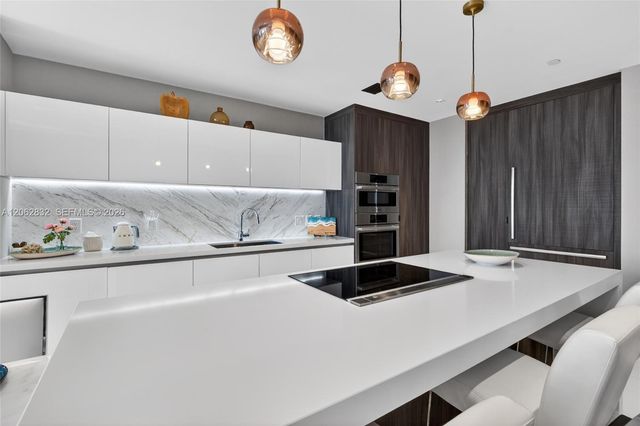 851 NE 1st Ave 3201, Miami, FL 33132