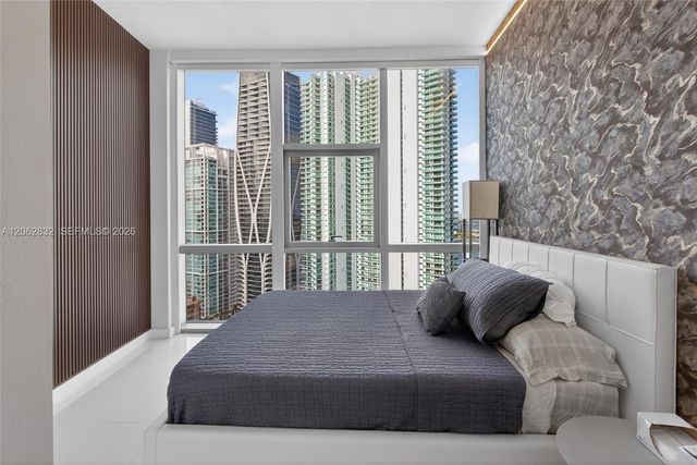 851 NE 1st Ave 3201, Miami, FL 33132