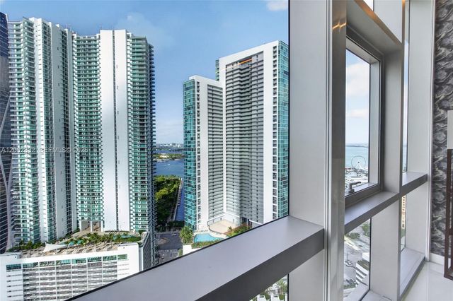 851 NE 1st Ave 3201, Miami, FL 33132