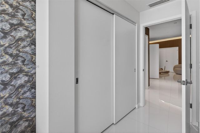 851 NE 1st Ave 3201, Miami, FL 33132