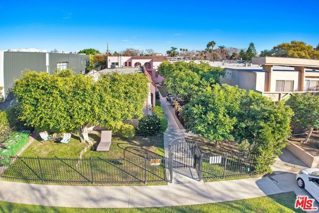 846 N Sycamore Avenue, Los Angeles, CA 90038