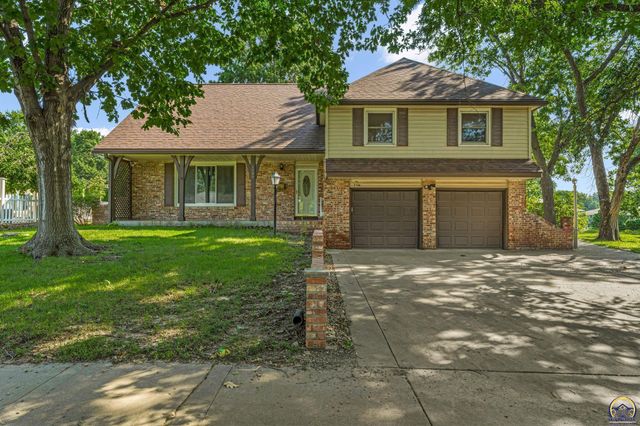 1950 SW Navajo LN, Topeka, KS 66604