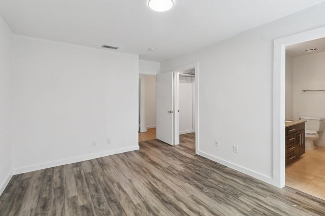 5816 Birchbrook Drive 219, Dallas, TX 75206