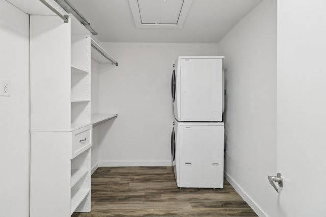 5816 Birchbrook Drive 219, Dallas, TX 75206