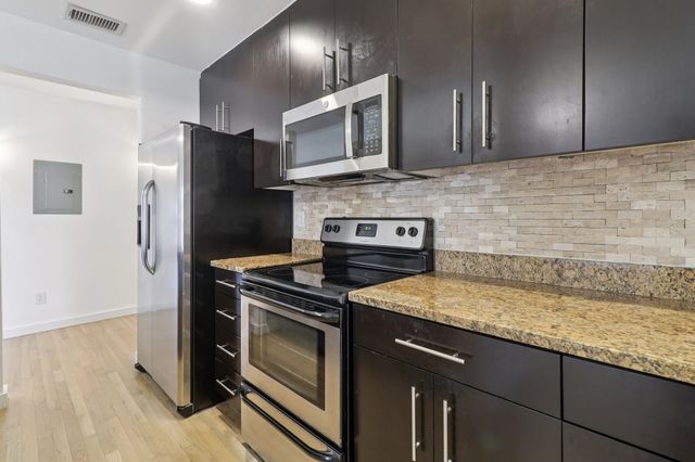 5816 Birchbrook Drive 219, Dallas, TX 75206