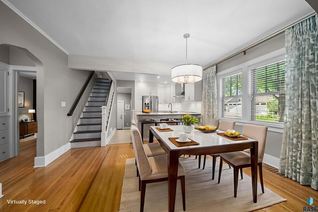 1701 S Carter Pl Place, Sioux Falls, SD 57105