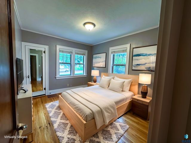 1701 S Carter Pl Place, Sioux Falls, SD 57105