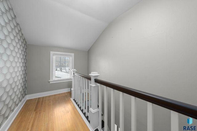 1701 S Carter Pl Place, Sioux Falls, SD 57105