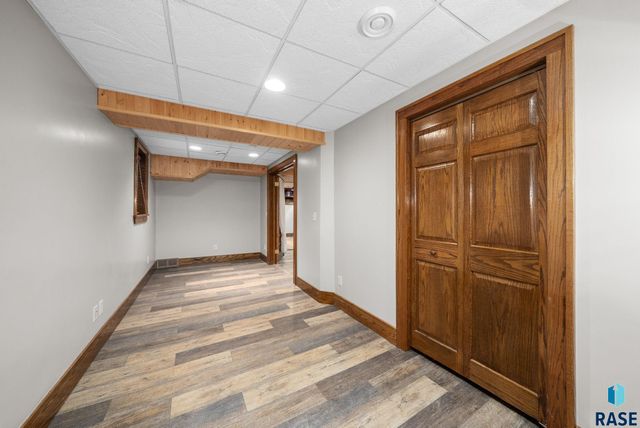 1701 S Carter Pl Place, Sioux Falls, SD 57105