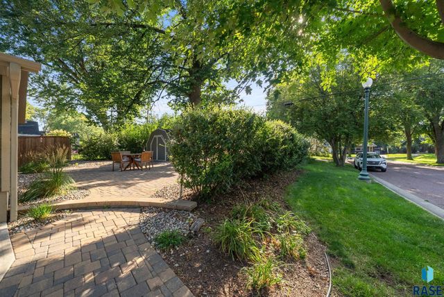 1701 S Carter Pl Place, Sioux Falls, SD 57105