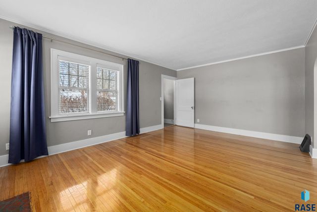 1701 S Carter Pl Place, Sioux Falls, SD 57105