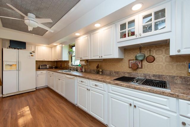 3006 BOLT DRIVE, Palm Harbor, FL 34685