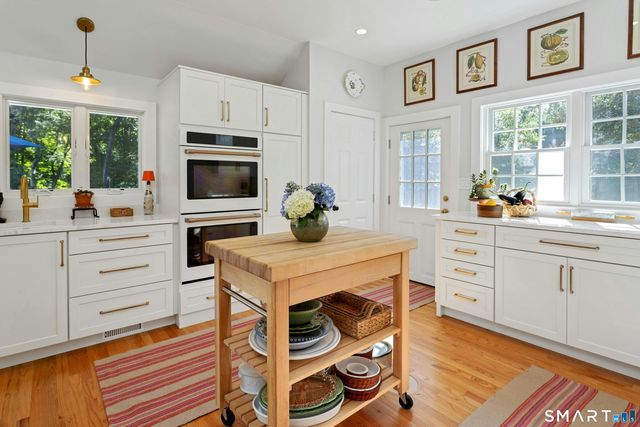 3 Weston Road, Weston, CT 06883