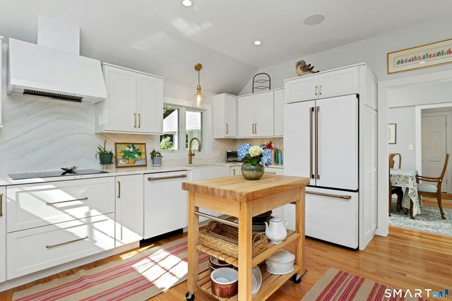 3 Weston Road, Weston, CT 06883