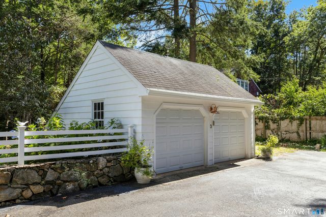 3 Weston Road, Weston, CT 06883