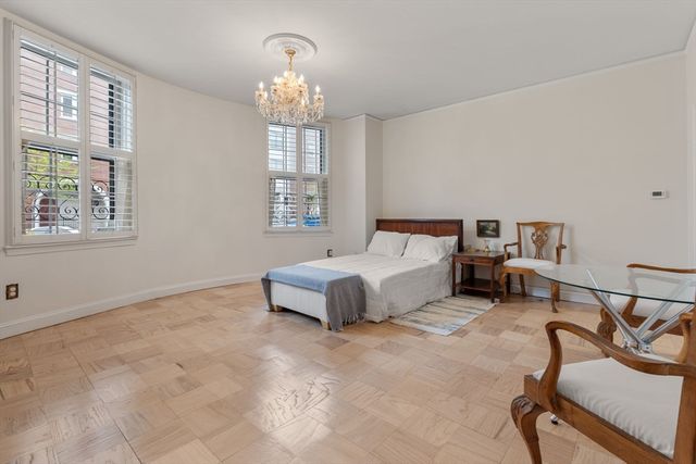 27 Bowdoin Street 1C, Boston, MA 02114