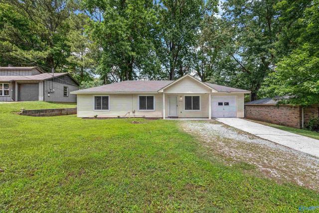 3129 Gayhart Drive NW, Huntsville, AL 35810