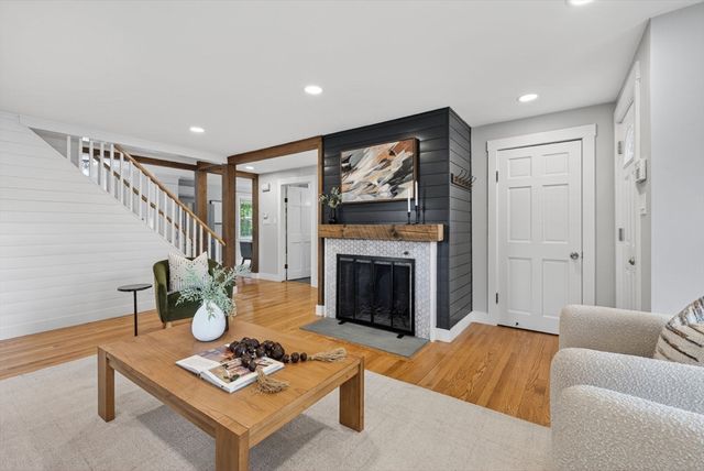4 Irving St, Stoneham, MA 02180
