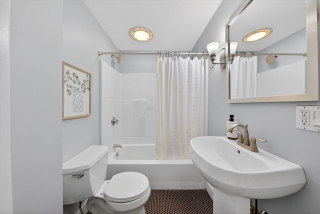 4 Irving St, Stoneham, MA 02180