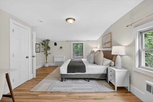 4 Irving St, Stoneham, MA 02180