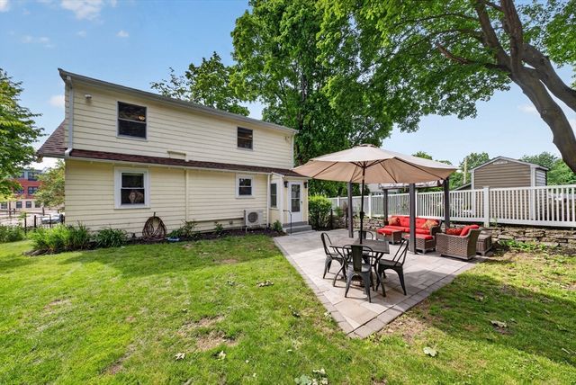 4 Irving St, Stoneham, MA 02180