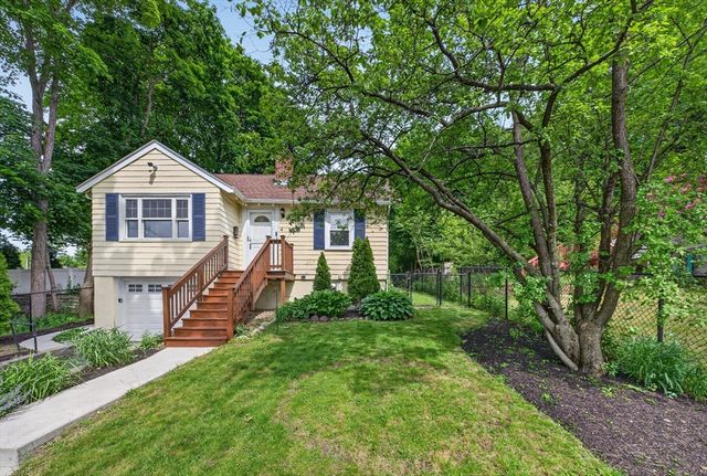 4 Irving St, Stoneham, MA 02180