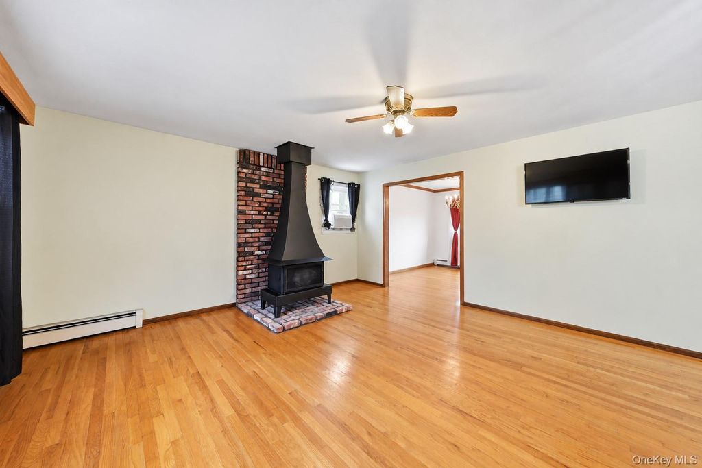 295 Depot Road, Huntington Station, NY 11746 — photo 5