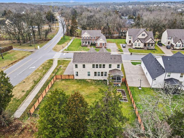 3006 Oxford Dr, Mount Juliet, TN 37122