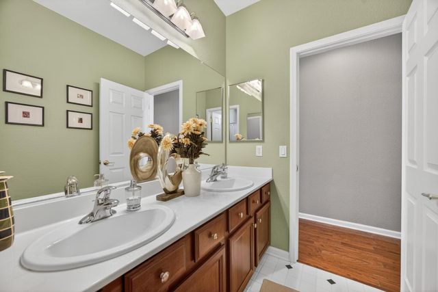 6227 Riverbank Cir, Stockton, CA 95219