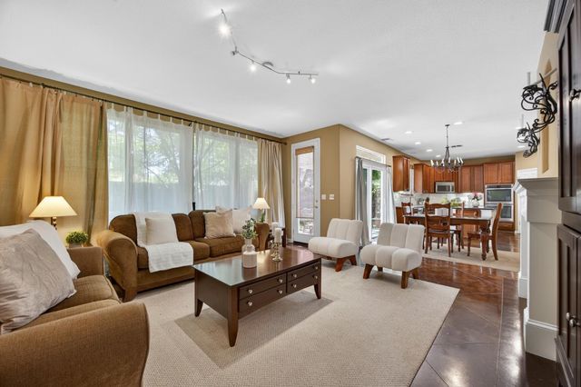 6227 Riverbank Cir, Stockton, CA 95219