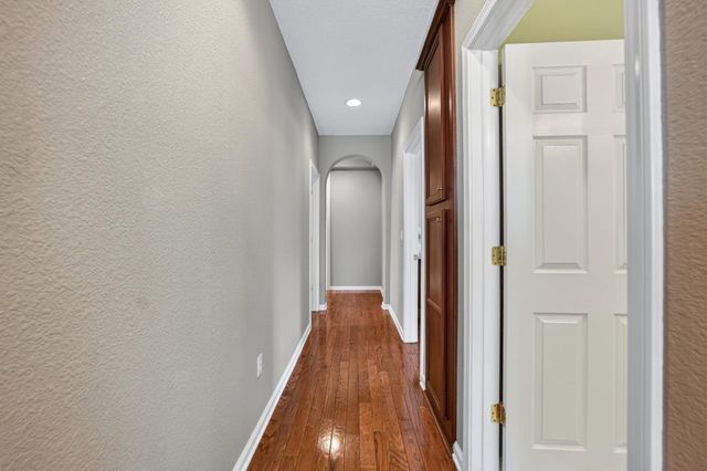 6227 Riverbank Cir, Stockton, CA 95219