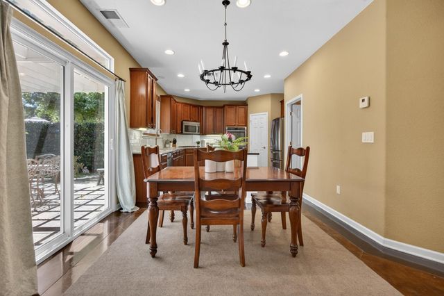6227 Riverbank Cir, Stockton, CA 95219