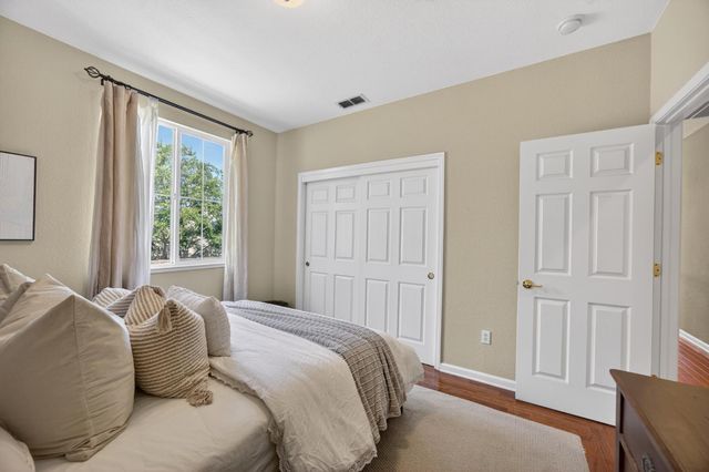 6227 Riverbank Cir, Stockton, CA 95219