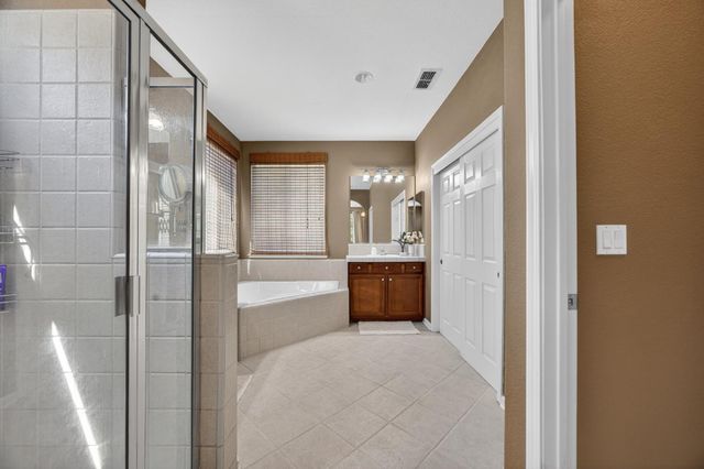 6227 Riverbank Cir, Stockton, CA 95219