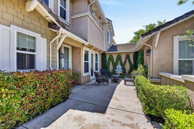 6227 Riverbank Cir, Stockton, CA 95219