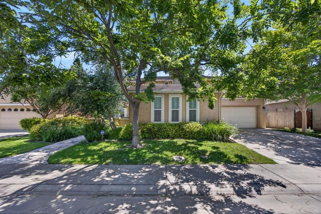 6227 Riverbank Cir, Stockton, CA 95219
