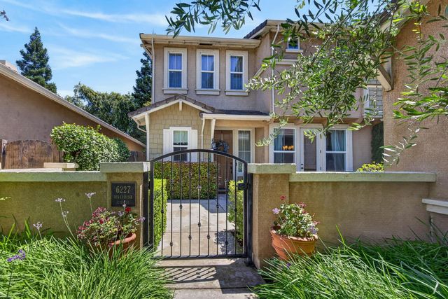6227 Riverbank Cir, Stockton, CA 95219
