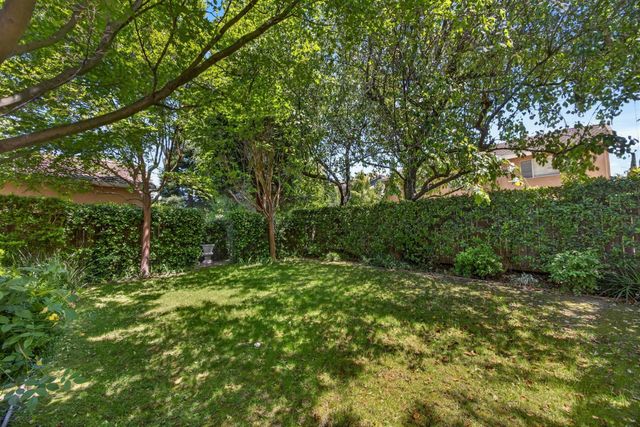 6227 Riverbank Cir, Stockton, CA 95219